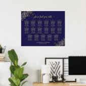 17 Table Lacy Gold Navy Blue Wedding Seating Chart Poster (Heimbüro)