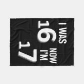 17 Years Old Birthday Shirt -i Was 16 Now I'm 17 F Fleecedecke (Vorderseite (Horizontal))