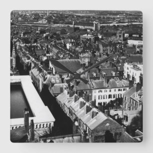 1859:  Die Stadt von Boston, Massachusetts Quadratische Wanduhr
