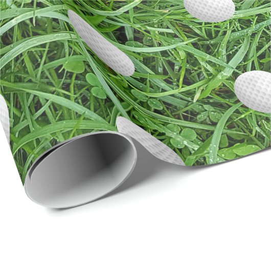 18. Geburtstag Golf Balls auf Grass Wrapping Paper Geschenkpapier (Rolleneckpunkt)