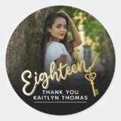 18th Birthday photo script gold effect 18 key Runder Aufkleber (Vorderseite)