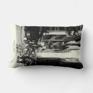 1905 Nassau Street, New York City Lendenkissen