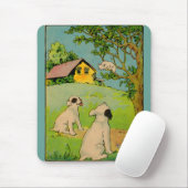 1914 zwei Hunde und eine kleine weiße Katze Mousepad (Mit Mouse)
