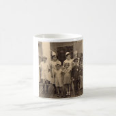 1935 Kinder an Bord Kostüme Party Spaß und Exc Kaffeetasse (Mittel)
