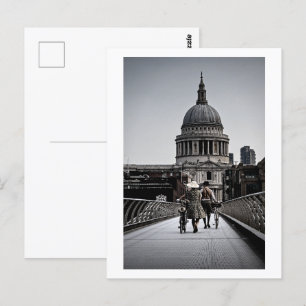 1940er Jahre On Millennium Bridge London (6331) Postkarte