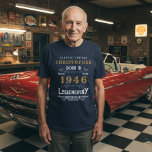 1946 Geburtstag Personalisiert Legendary Blue T-Shirt<br><div class="desc">Ein Original Quality T - Shirt, der die Geborenen im Jahr 1946 feiert! Das perfekte Vintage Geschenk für einen 80-jährigen. Dieses Design ist vollständig anpassbar - bearbeiten Sie den Namen (z.B. Alexander) und das Geburtsjahr, um Ihre Bedürfnisse Anzug. Das gebeutelte, klassische Vintage Aussehen macht es zu einem zeitlosen Sake. Zeigen...</div>