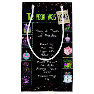 1946 Geburtstag Trivia auf Black Small Geschenktas Kleine Geschenktüte