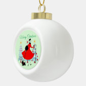 1950 Weihnachtsfrau mit schottischer Terrior Keramik Kugel-Ornament (Rechts)