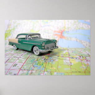 1955 Auto auf einer Straßenkarte Poster