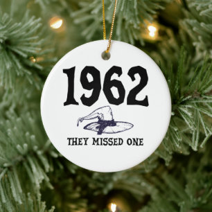 1962 Sie verpassten eine Salem-Hexe Halloween  Keramik Ornament
