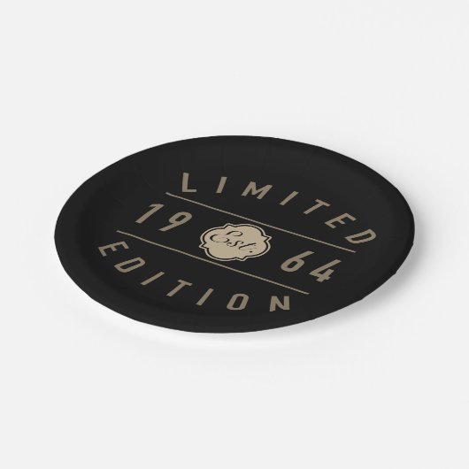 1964 Limited Edition 60. Geburtstag Pappteller (Schrägansicht)