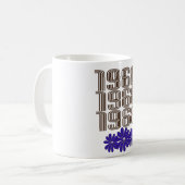 1968 Peace Sign Hippie Blume Power Lila Kaffeetasse (Vorderseite Links)