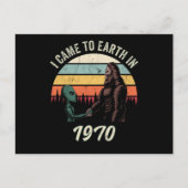 1970 kam ich in Alien & Bigfoot zur Erde Postkarte (Vorderseite)