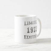 1973 geboren Geburtstagsgeschenk Kaffeetasse (VorderseiteRechts)