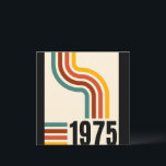 1975 Retro Vintage Poster 50. Geburtstag Einladung<br><div class="desc">.: 1975 .: Retro Styling .: Coordinating Designs verfügbar .: Andere Jahre verfügbar .: Toll zum Geburtstag.</div>