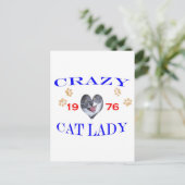 1976 Crazy Cat Lady Postkarte (Stehend Vorderseite)