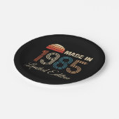 1985 Vintag 40. Geburtstag Pappteller (Schrägansicht)