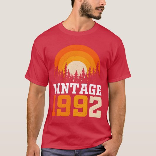 1992 Geburtstagsgeschenk fürs Camping T-Shirt (Vorderseite)