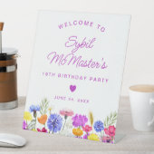 19. Geburtstag Lila Wildblumen Begrüßungszeichen Sockelschild (In Situ)