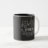 19. Jubiläum Geschenk Chalk Herzen Zweifarbige Tasse (VorderseiteRechts)
