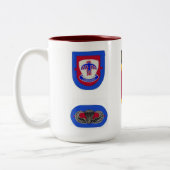1/501 4. 25. Infanterie-Tasse BCT (Abn) Zweifarbige Tasse (Links)