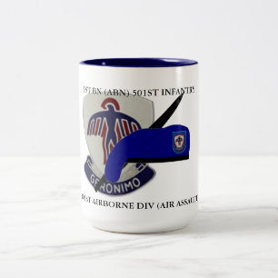 1. 501. INFANTERIE-TASSE DES BATAILLON-(ABN) ZWEIFARBIGE TASSE