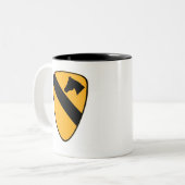 1. Cav Flecken Zweifarbige Tasse (Vorderseite Links)