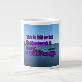 1. Chronik 16:14 WEBU Mug Jumbo-Tasse
