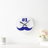 #1 Dad Blue Mustache - Number One Runde Wanduhr (Zuhause)