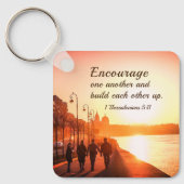 1 Die Thessaloniker 5:11 ermuntern einander zur Bi Schlüsselanhänger (Vorderseite)