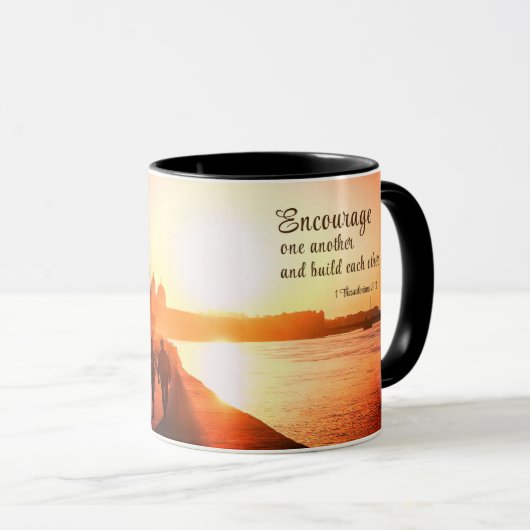 1 Die Thessaloniker 5:11 ermuntern einander zur Bi Tasse (VorderseiteRechts)