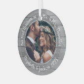 1 Foto Mr. & Mrs. First Christmas Imitate Gray Woo Ornament Aus Glas (Vorderseite links)
