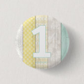 1. Geburtstag Mint & Gelb Rustikaler Holz-Geometri Button (Vorderseite)