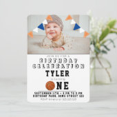 1. Geburtstag Niedlich Basketball Balls Kinder Fot Einladung (Stehend Vorderseite)