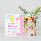 1. Geburtstag Sonnenschein Party mit Foto einladen Einladung (Stehend Vorderseite)