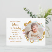1. Geburtstag - Zartes goldenes Foto Einladung (Stehend Vorderseite)