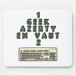 1 GEEK AZERY davon ist 2 wert - motsTspiele Mousepad