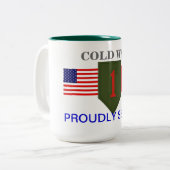 1. INFANTERIE-ABTEILUNGS-KALTER KRIEGS-TASSE ZWEIFARBIGE TASSE (Vorderseite Links)