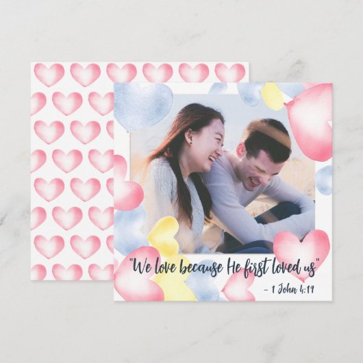 1 John 4:19 Valentinstag Watercolor Heart's Feiertagskarte (Vorne/Hinten)