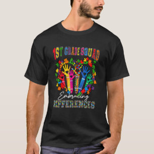1. Klasse Squad akzeptiert Unterschiede Autismus F T-Shirt