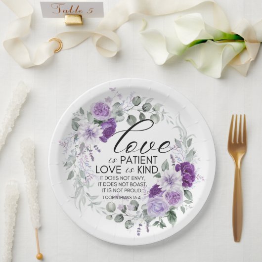 1 Korinther 13:4 Liebe ist Patient Violet Floral Pappteller (Hochzeit)