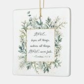 1 Korinther 13:7-8 Wintergrün Weihnachten Keramikornament (Links)