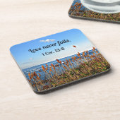 1 Korinther 13:8 Liebe versage nie. Getränkeuntersetzer (Linke Seite)