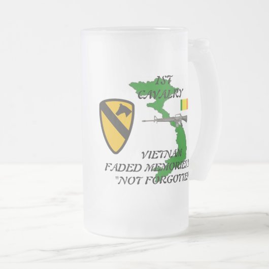1. Mattierte Tasse Kavallerie-Vietnams (VorderseiteRechts)