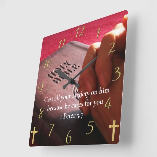 1 Peter 5:7 Heilige Bibel mit Händen Quadratische Wanduhr (Winkel)