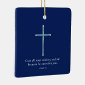 1 Peter 5.7 Minimalistisches Kreuz Keramikornament (Rechts)