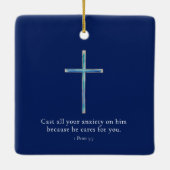 1 Peter 5.7 Minimalistisches Kreuz Keramikornament (Rückseite)