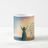 1 Petrus 5:7 Gieße Ihn, die Schrift, all deine Sor Kaffeetasse (Mittel)