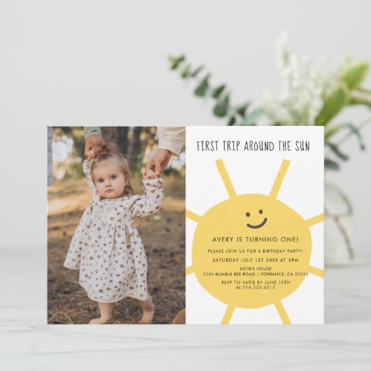 1. Reise um das Sun Birthday Foto Einladung (Stehend Vorderseite)