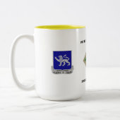 1. Rüstung des Bataillon-68. 3. Infanterie-Tasse Zweifarbige Tasse (Links)